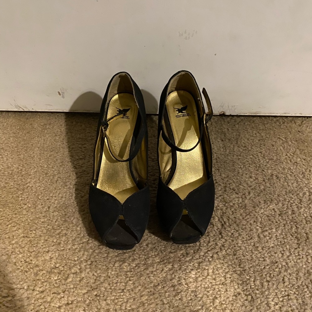 Black heels